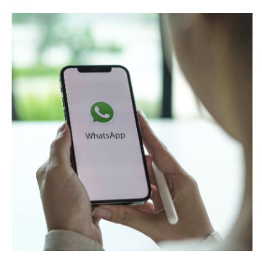 WhatsApp auf dem Handy.